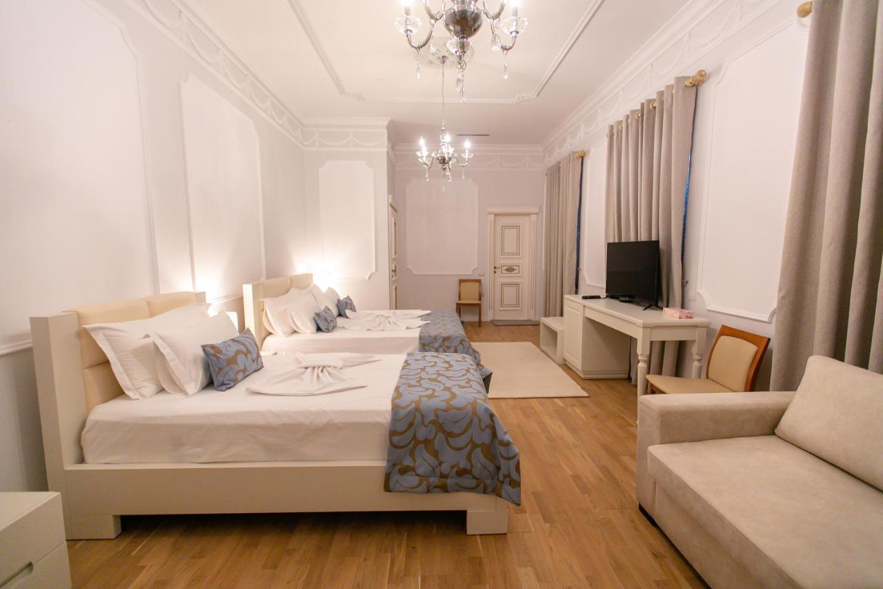 Vila Ferdinand Modern Rooms In Tirana'S Center Extérieur photo
